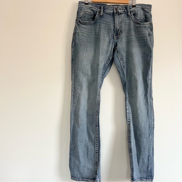 BKE Jake Straight Leg Denim Jeans Light Wash Distressed Read Notes Ripped 36 R - Picture 3 of 11